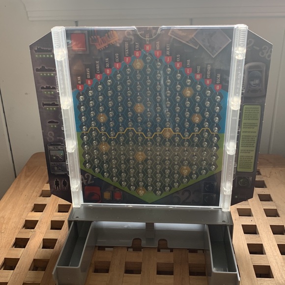 Battleship - The Tactile Combat Game - Picture 6 of 16